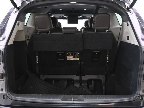 Used 2023 Toyota Sienna Platinum AWD/4WD image 20