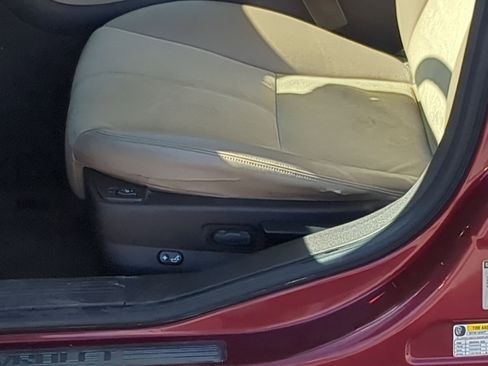 Used 2010 Chevrolet Malibu LT w/ HFV6 Engine Package image 12