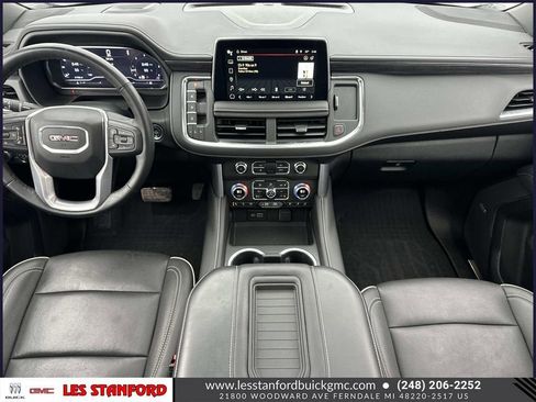 Used 2024 GMC Yukon XL SLT w/ SLT Premium Package image 16