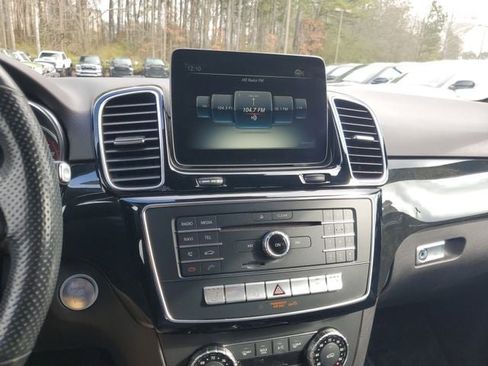 Used 2018 Mercedes-Benz GLE 350 4MATIC image 22