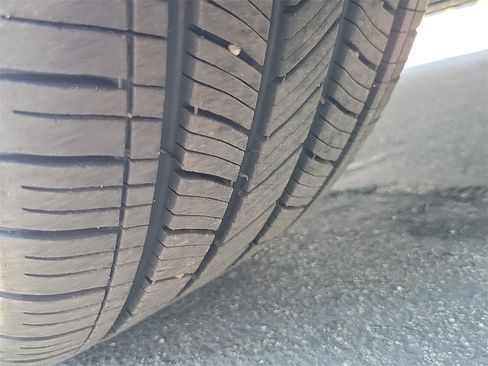 Used 2024 Toyota Corolla SE image 29