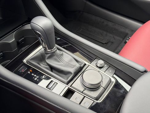 New 2026 MAZDA MAZDA3 Hatchback w/ Appearance Package image 28