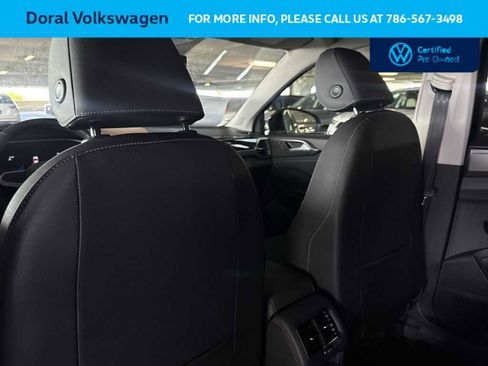 Used 2025 Volkswagen Taos SE FWD image 23