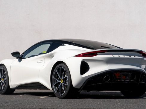 Used 2024 Lotus Emira First Edition image 5