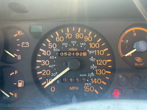 Used 1987 Chrysler Conquest image 22