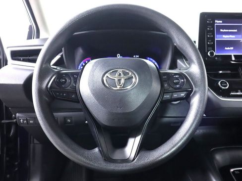 Used 2021 Toyota Corolla LE FWD image 11