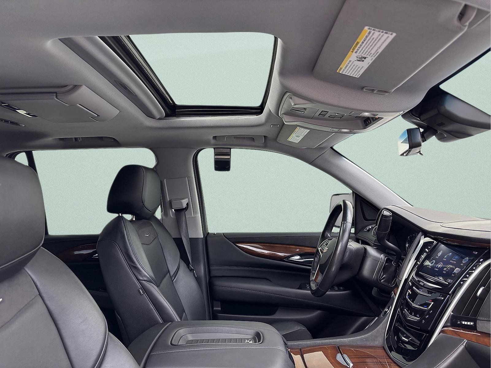 Used 2020 Cadillac Escalade Luxury AWD/4WD image 42