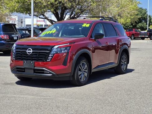 Certified 2026 Nissan Pathfinder SV FWD image 3