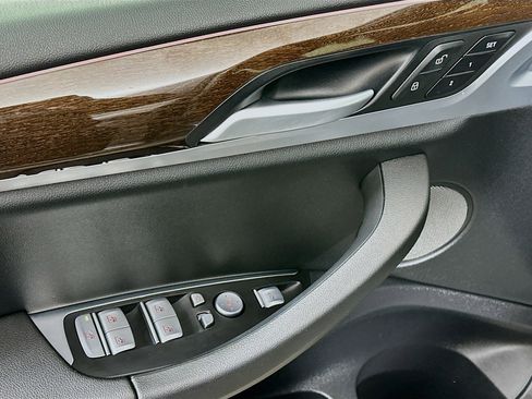 Used 2024 BMW X3 xDrive30i w/ Convenience Package image 15