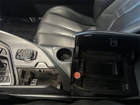 Used 2016 BMW i8 image 25
