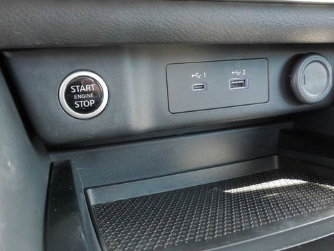 Used 2023 Nissan Rogue SV w/ SV Premium B Package image 29