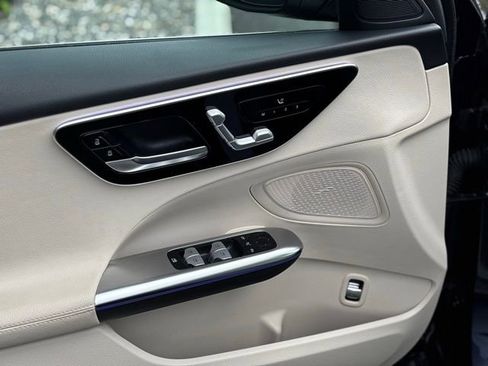 Certified 2023 Mercedes-Benz C 300 4MATIC Sedan image 20