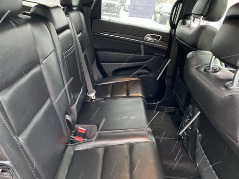 Used 2022 Jeep Grand Cherokee Limited image 10