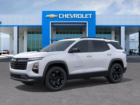 New 2026 Chevrolet Equinox LT image 2