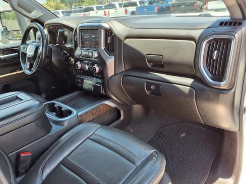 Used 2021 GMC Sierra 2500 Denali w/ Denali Ultimate Package image 11