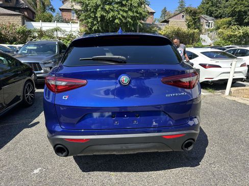 Used 2022 Alfa Romeo Stelvio Sprint AWD/4WD image 5