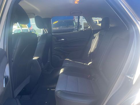 Used 2024 Chevrolet Trax LT w/ Driver Confidence Package image 5