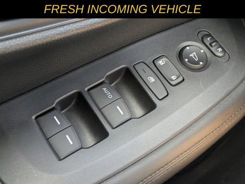 Used 2023 Honda HR-V LX image 19