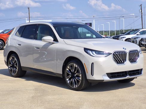 New 2026 BMW X3 xDrive30i w/ Convenience Package AWD/4WD image 3