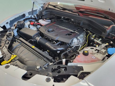 New 2025 Alfa Romeo Stelvio Sprint AWD/4WD image 58