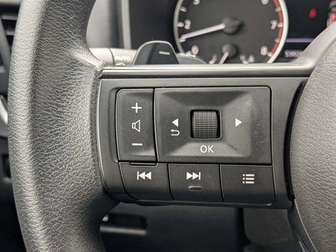 Certified 2024 Nissan Rogue SV image 26