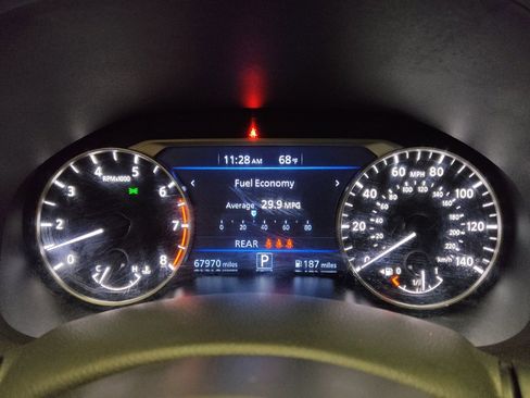 Used 2023 Nissan Altima 2.5 SV FWD image 23