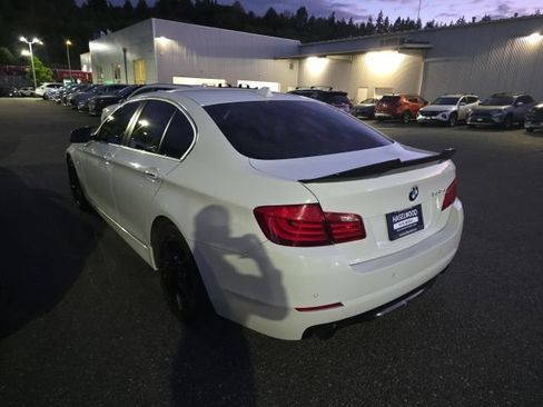 Used 2011 BMW 535i xDrive Sedan AWD/4WD image 2