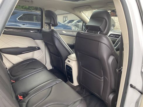 Used 2017 Lincoln MKC Reserve w/ Lincoln MKC Climate Package AWD/4WD image 20