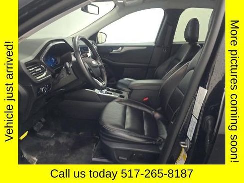 Used 2024 Ford Escape Platinum AWD/4WD image 5