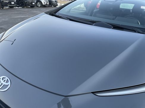 Used 2023 Toyota Prius XLE image 11
