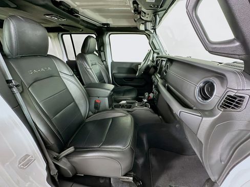 Used 2023 Jeep Wrangler Sahara w/ Cold Weather Group image 29