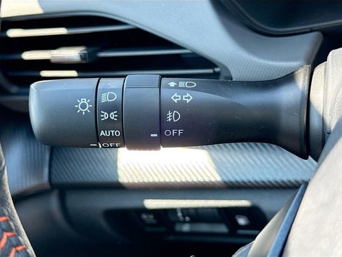 New 2026 Subaru Crosstrek 2.5i Limited AWD/4WD image 12