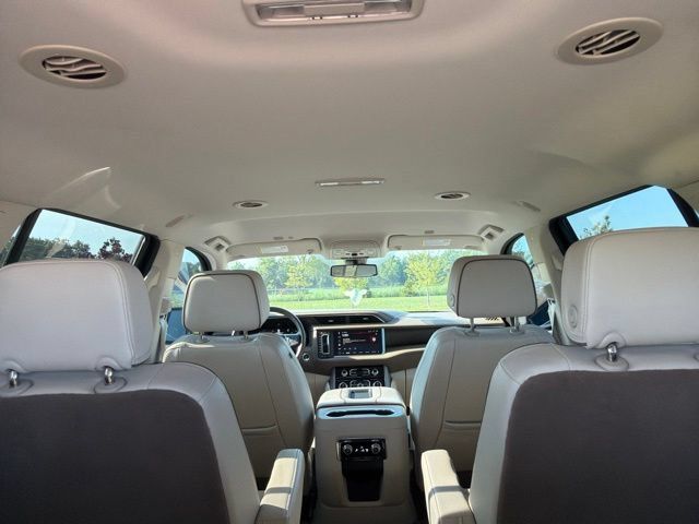 Used 2022 GMC Yukon Denali AWD/4WD image 18