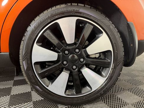 Used 2018 Kia Soul + FWD image 24