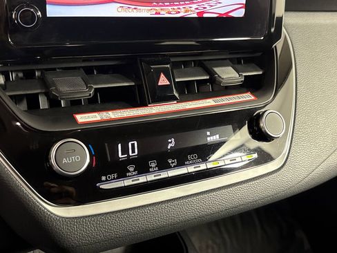 Certified 2025 Toyota Corolla LE image 19