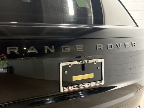 Used 2025 Land Rover Range Rover Autobiography AWD/4WD image 12