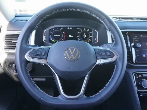 Used 2023 Volkswagen Atlas SE image 10