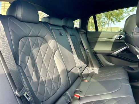 Used 2024 BMW X6 xDrive40i w/ M Sport Professional Package image 15