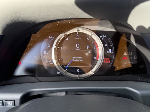 Used 2023 Lexus ES 350 F Sport w/ Accessory Package (Z2) FWD image 21