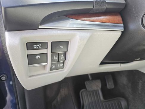 Used 2017 Acura MDX SH-AWD w/ Advance Package image 14