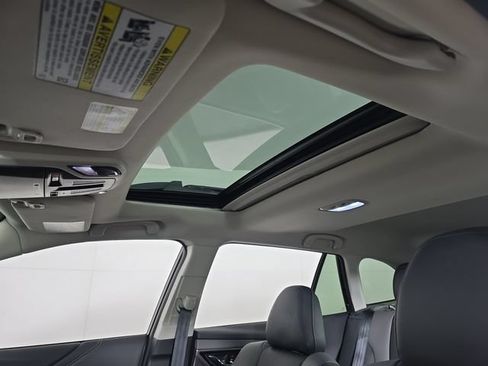Certified 2025 Subaru Outback Onyx Edition AWD/4WD image 25
