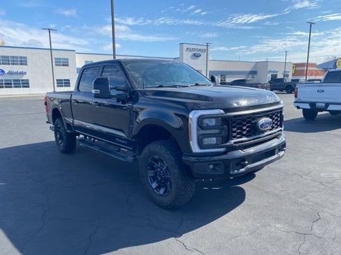 Used 2024 Ford F250 Lariat w/ Sport Appearance Package image 8
