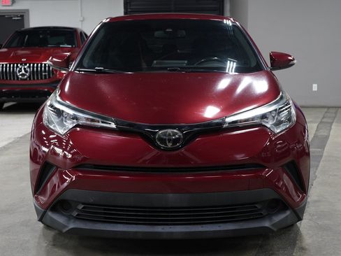 Used 2018 Toyota C-HR XLE FWD image 8