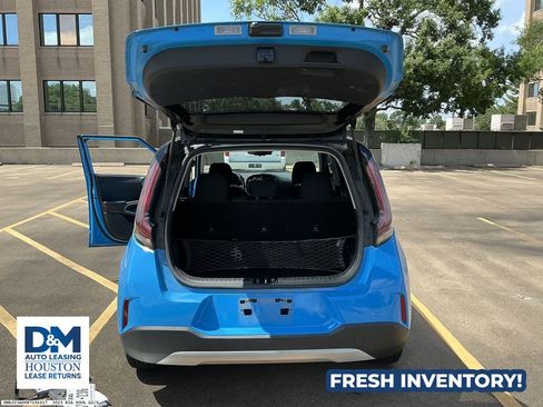 Used 2023 Kia Soul S FWD image 9