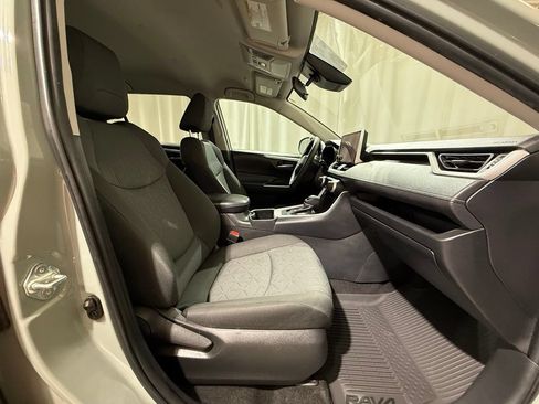 Certified 2023 Toyota RAV4 XLE FWD image 21