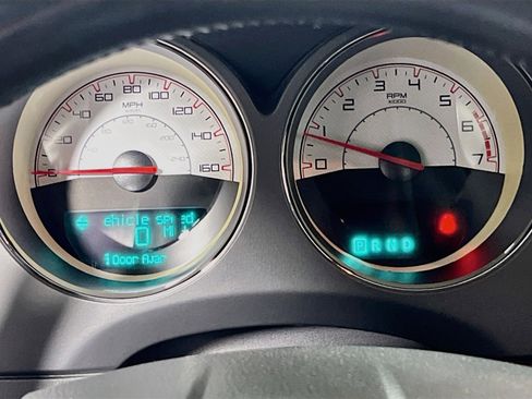 Used 2014 Dodge Challenger R/T RWD image 22