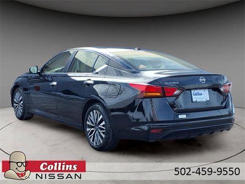 Used 2025 Nissan Altima 2.5 SV image 3