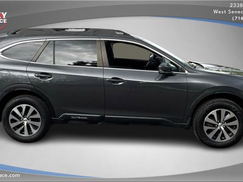 Used 2021 Subaru Outback Premium image 4