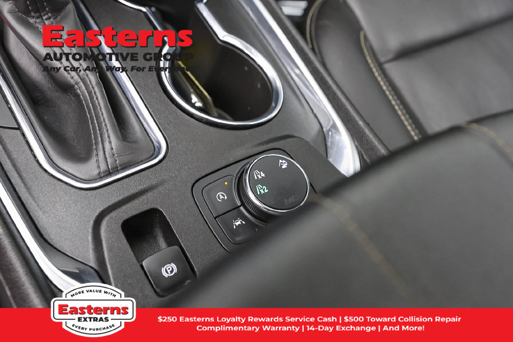 Used 2023 Chevrolet Traverse LT w/ LT Premium Package AWD/4WD image 22