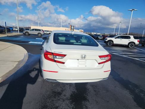 Used 2018 Honda Accord EX-L image 3